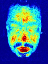 RGB And UV Spectrum 3d Skin Analyzer IPad 20 Million Pixels for Wrinkle test